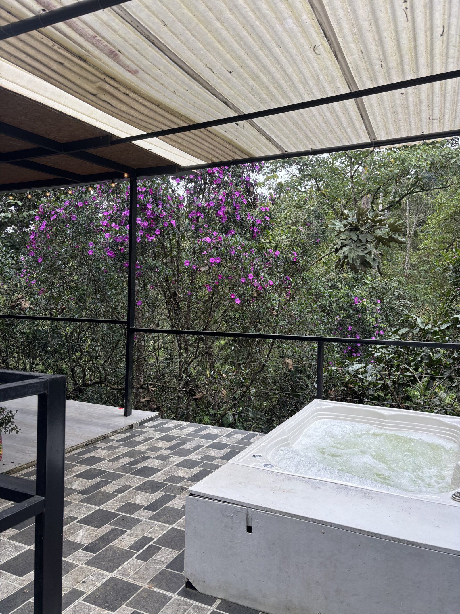 Refugio jacuzzi 2